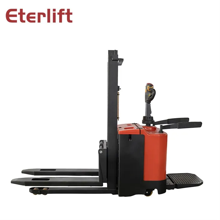 Elektromos stackers rakodó