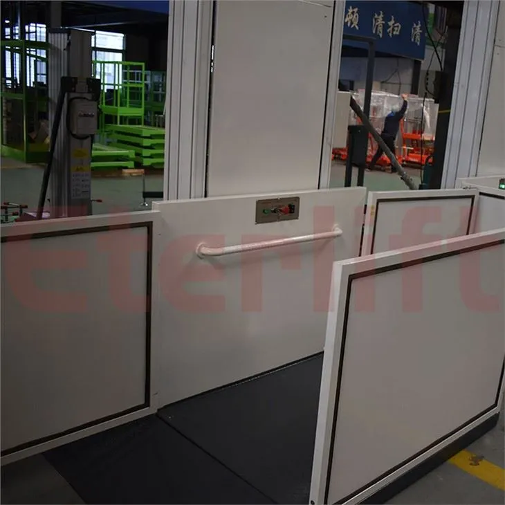 Függőleges kerekesszékes lift