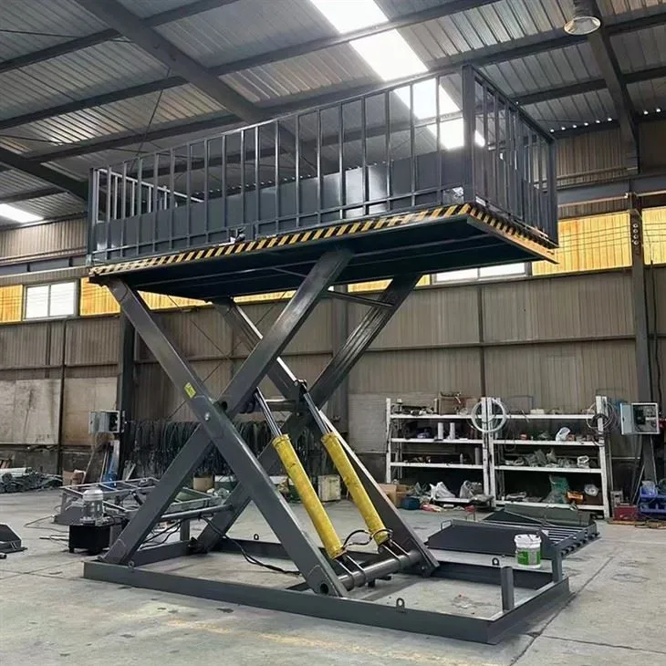 Függőleges rakomány ollós emelő